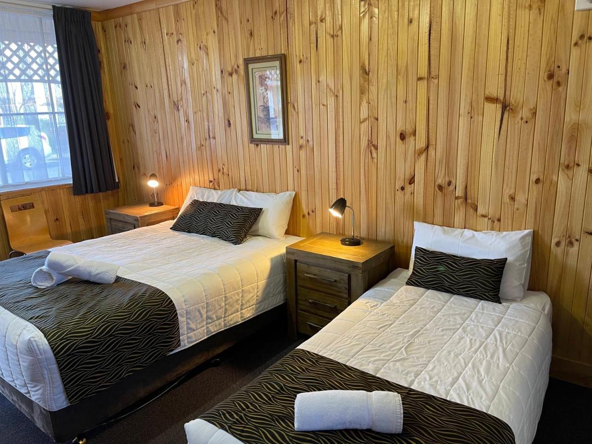 Quirindi Sunflower Motor Inn Bagian luar foto