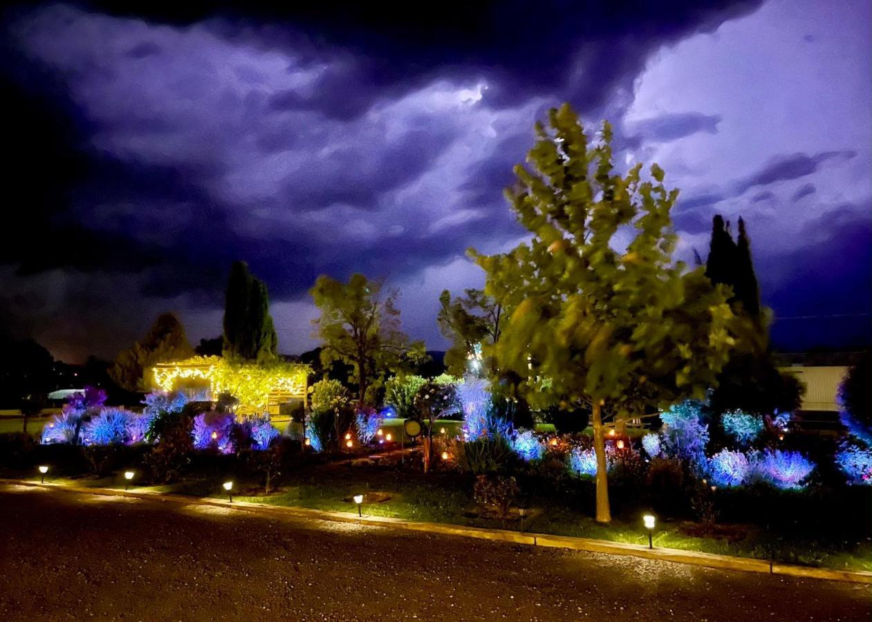 Quirindi Sunflower Motor Inn Bagian luar foto