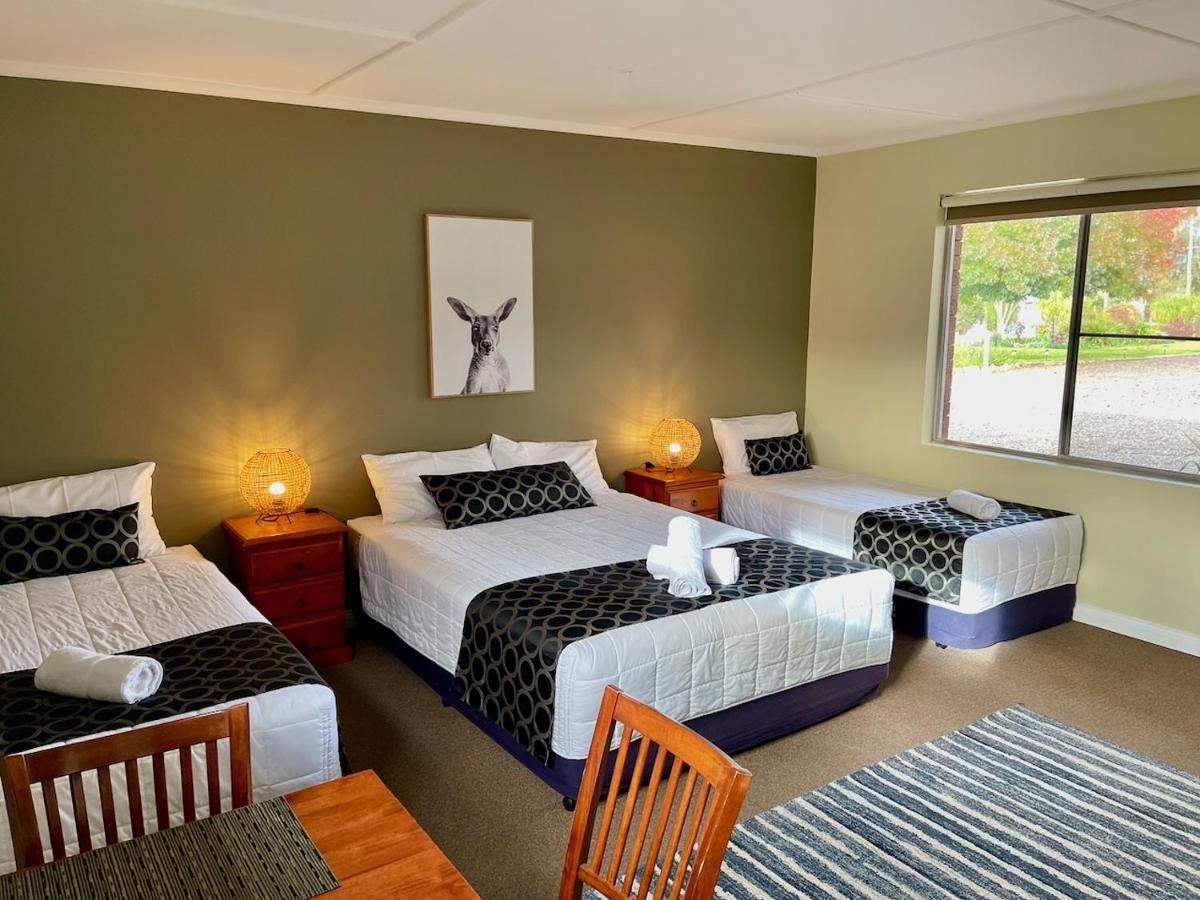 Quirindi Sunflower Motor Inn Bagian luar foto