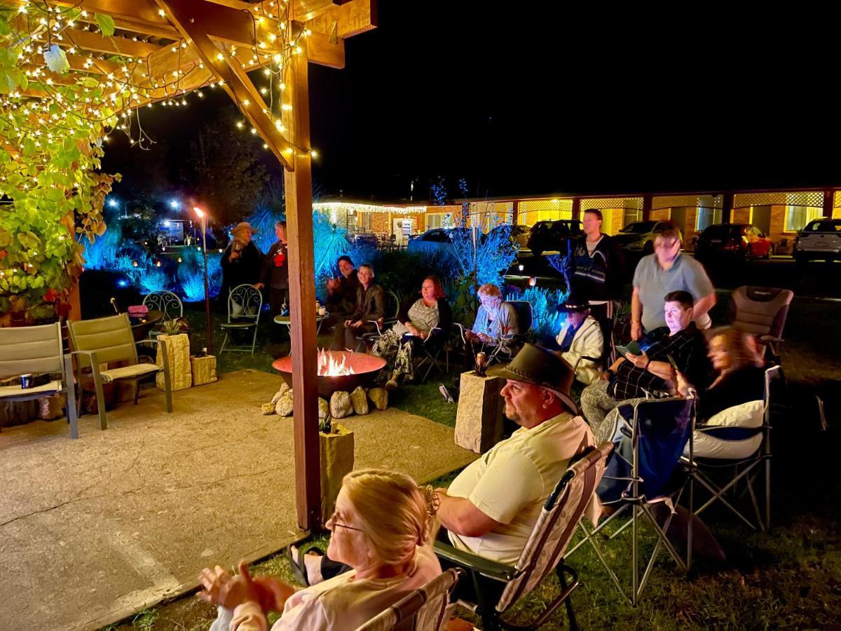 Quirindi Sunflower Motor Inn Bagian luar foto