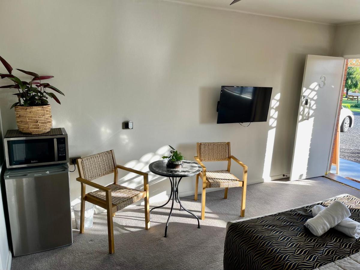 Quirindi Sunflower Motor Inn Bagian luar foto