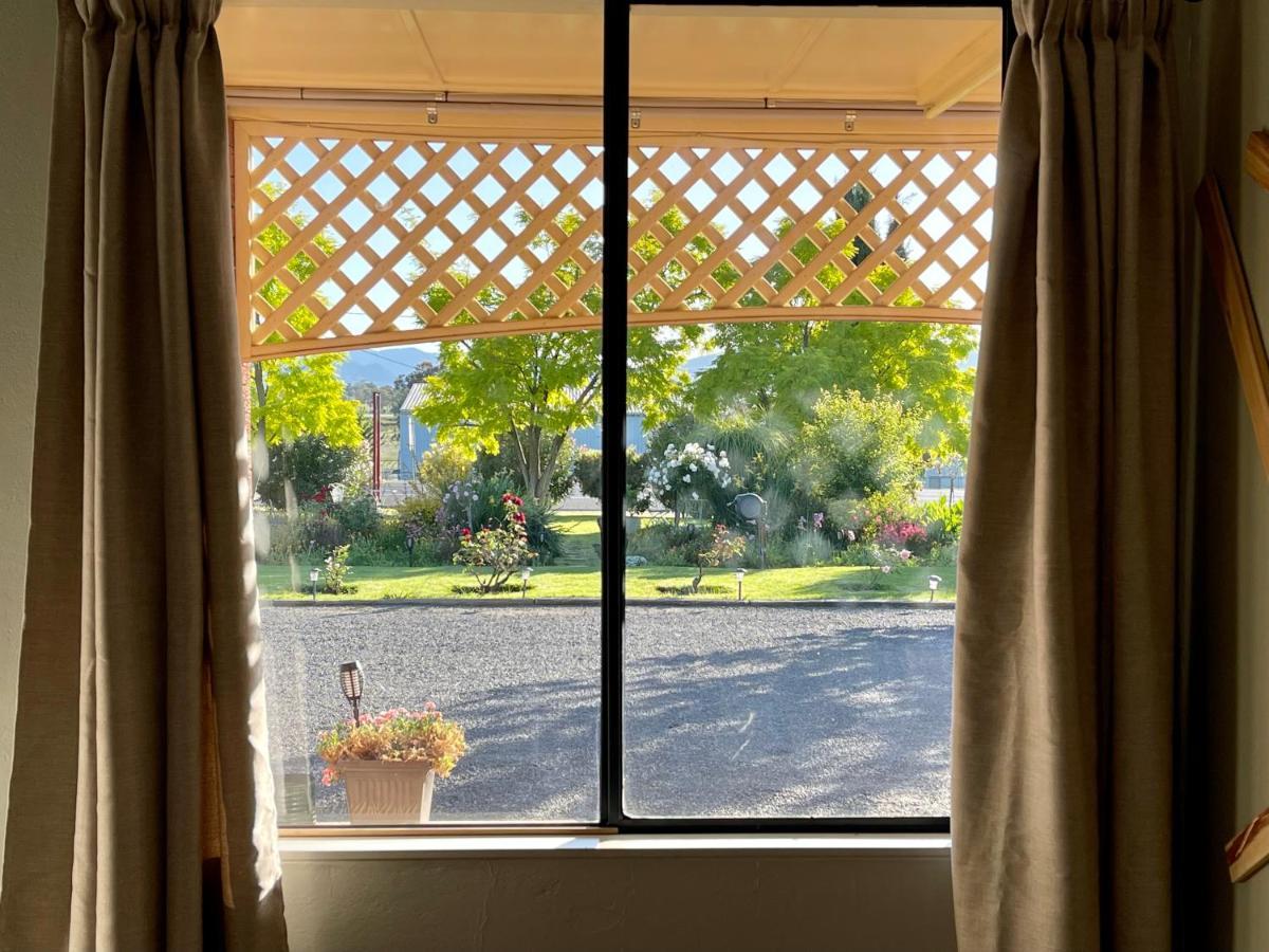 Quirindi Sunflower Motor Inn Bagian luar foto